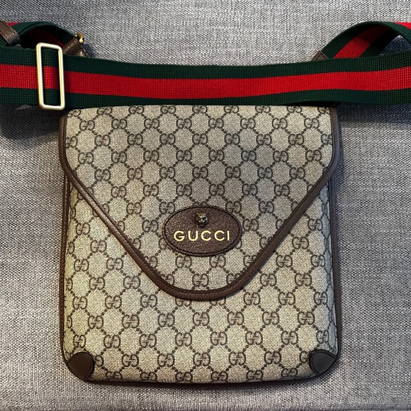 Gucci Neo Vintage GG Medium Messenger - Picture 1 of 2